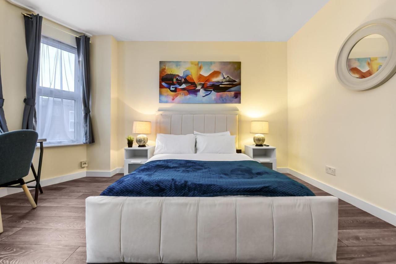 Family Friendly, Zone 2, 2 Beds, Overground 런던 외부 사진