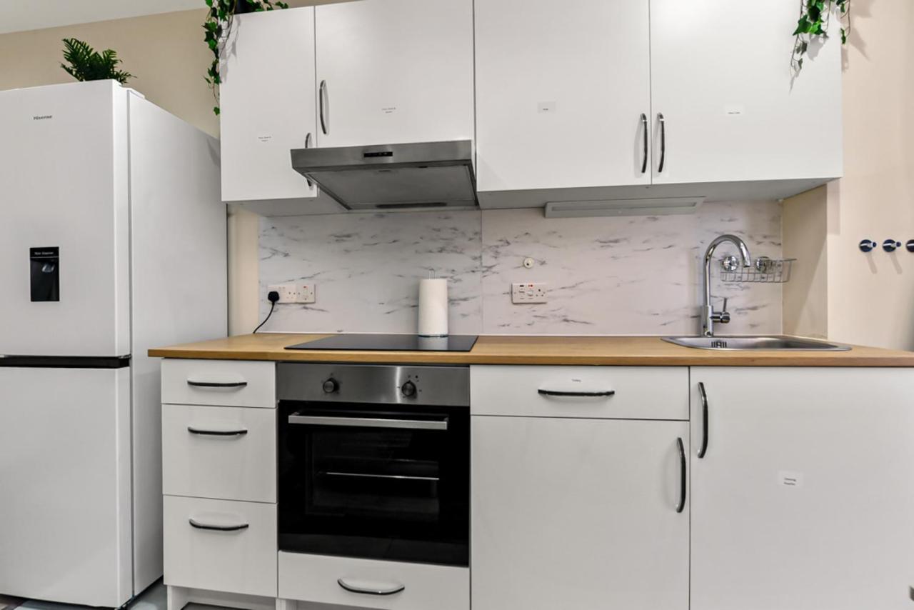 Family Friendly, Zone 2, 2 Beds, Overground 런던 외부 사진