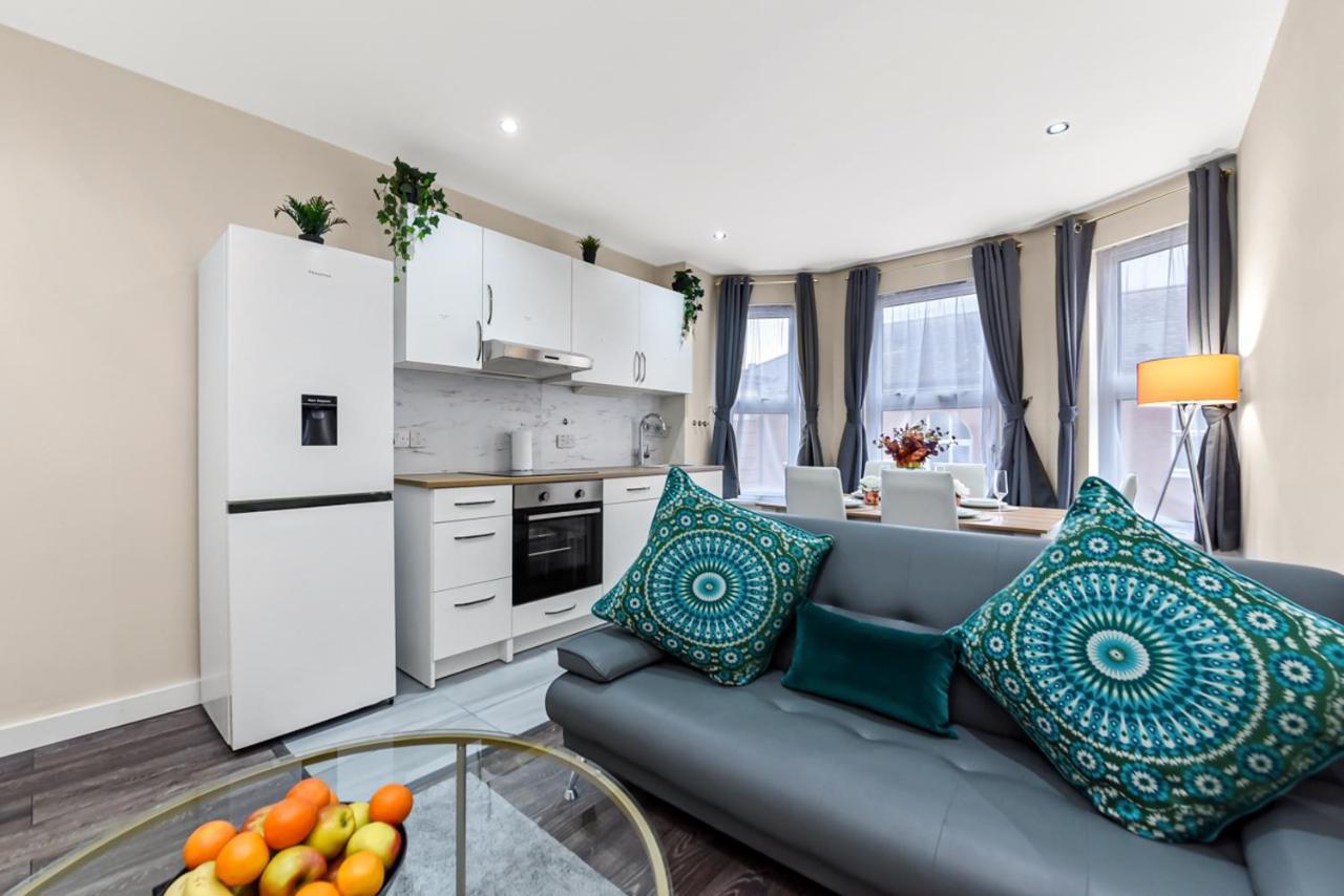 Family Friendly, Zone 2, 2 Beds, Overground 런던 외부 사진